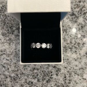 Lafonn Women’s Classic Diamond Banded Ring